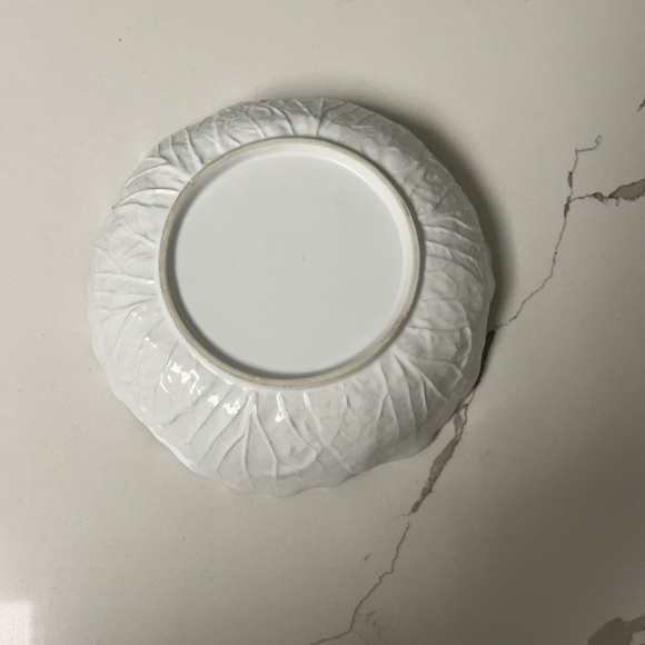 Cabbage Leaf Ceramic Dish 8” Diameter White - Picture 2 of 3